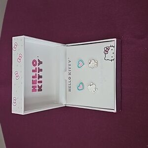 Hello Kitty earring set